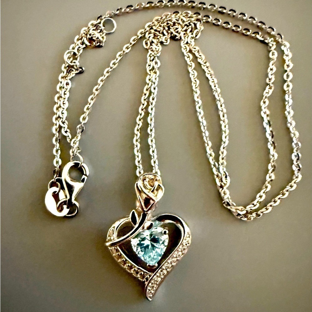 Sterling Silver Rose Heart Moissanite Blue Stone Necklace NWOT 🌼 - Picture 3 of 4